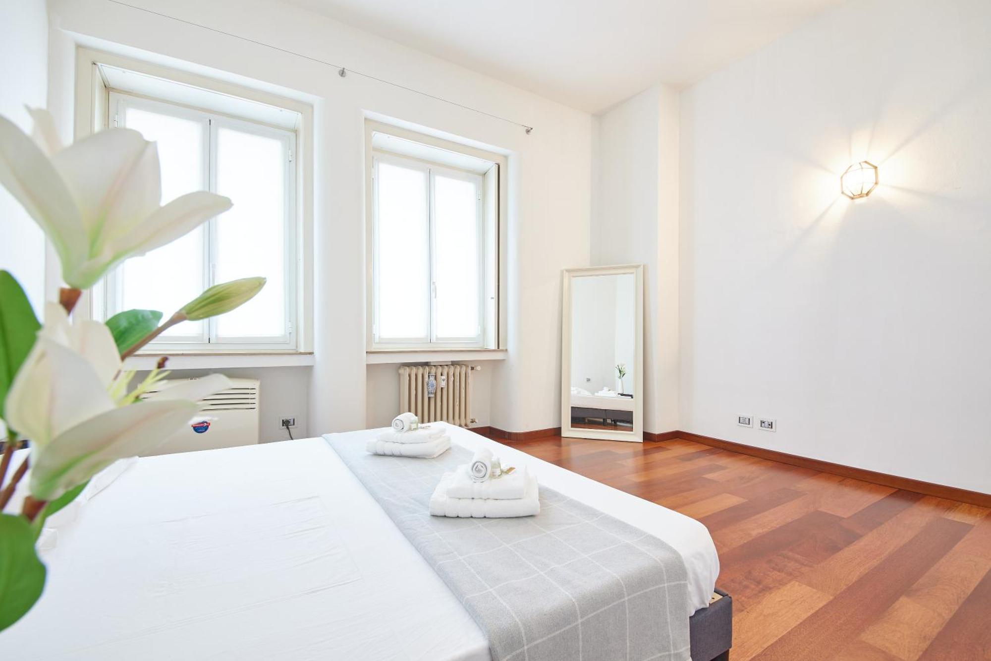 Appartamento Porta Nuova Lusso 8 Minuti Dal Duomo Milano Esterno foto